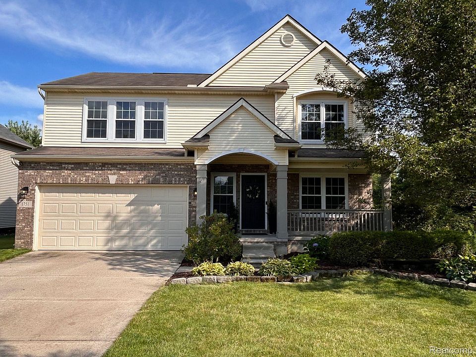 1st image of 1751 Savannah Ln