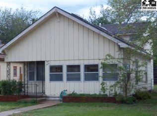 407 W Avenue B, Hutchinson, KS 67501