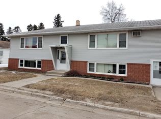 1014 4th Ave SW APT 4, Jamestown, ND 58401