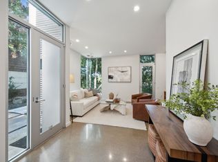 41 Vanguard Way, Dallas, TX 75243