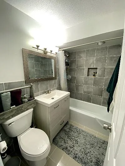 2144 N Lincoln Park W — Photo 6