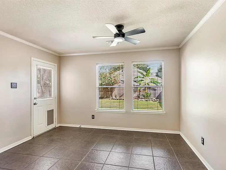 4914 Winding Timbers Cir — Photo 10
