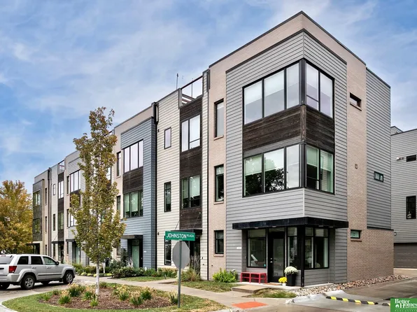 1249 S 11th St, Omaha, NE 68108