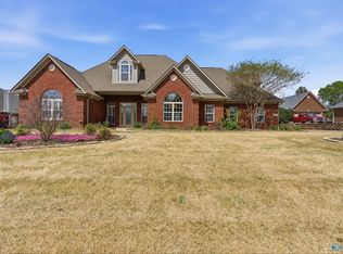 211 Ash Ridge Dr, New Market, AL 35761