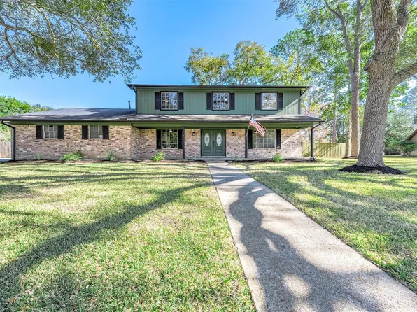 405 Karlis Dr, Alvin, TX 77511