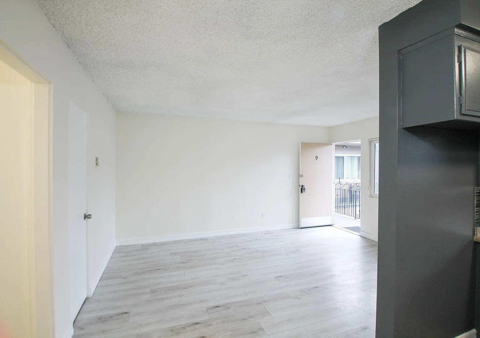 15436 Vanowen St. — Photo 4
