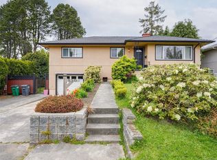530 Dumeresq St, Saanich, BC V8Z 1X2