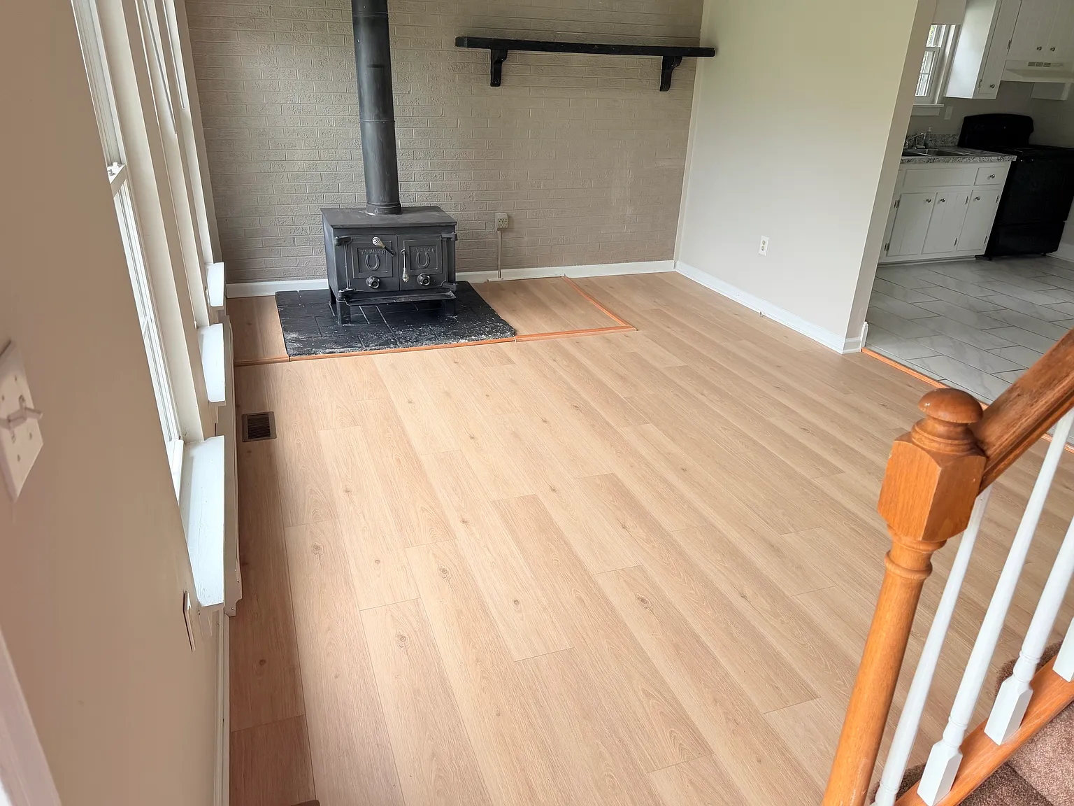 3 bed, 1296 sqft, $1,995 — Photo 3