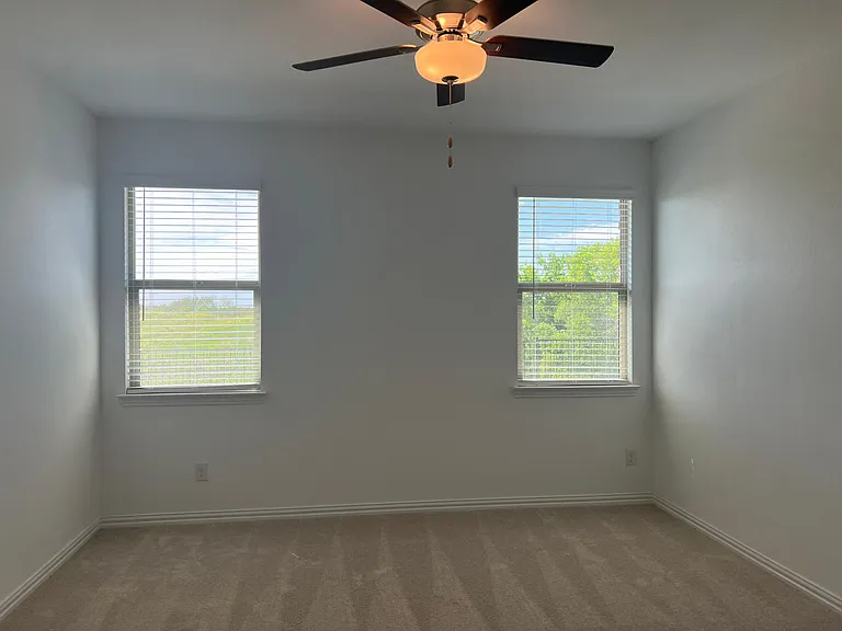 1105 Misty Brook Dr — Photo 22