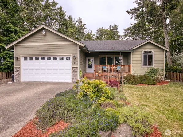 566 Duck Lake Drive SE, Ocean Shores, WA 98569