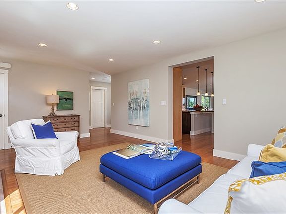 5th image of 114 Hillcrest Dr