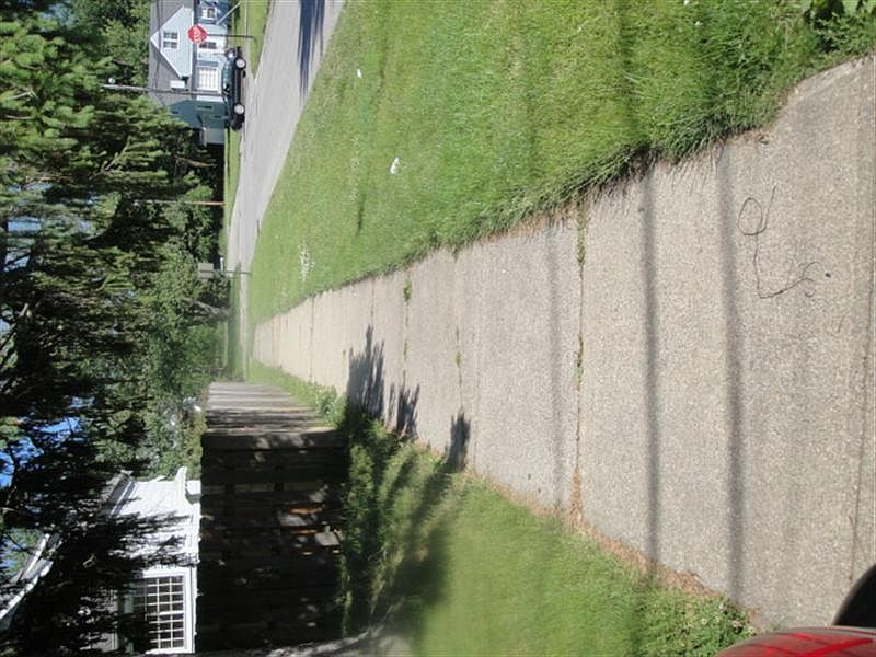 2nd image of 5546 Dalewood Ave