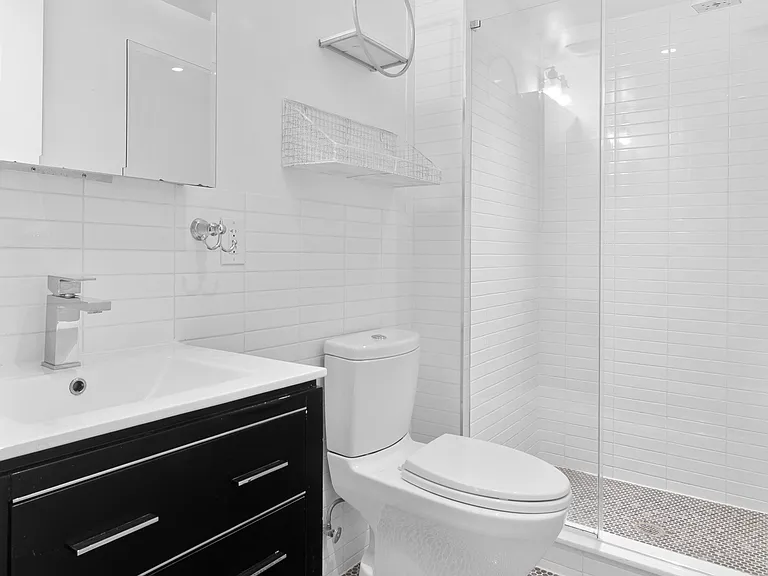 244 10th Ave #4W — Photo 11