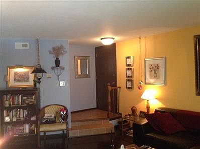 5th image of 1606 Thames Ct APT C