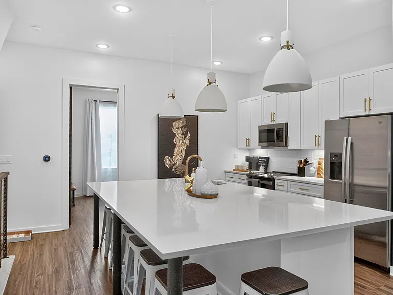 738 Douglas Ave #12 — Photo 12
