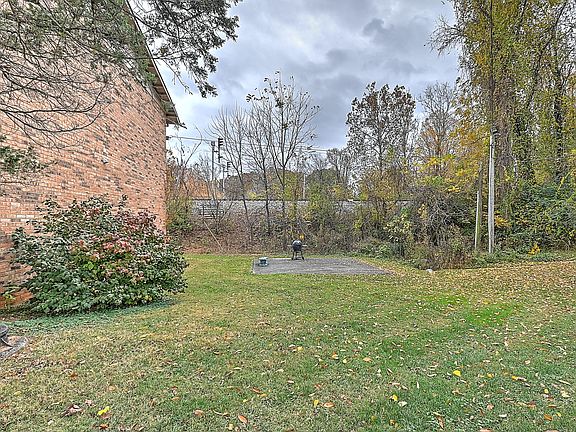 5th image of 1225 Carriage Cir #203