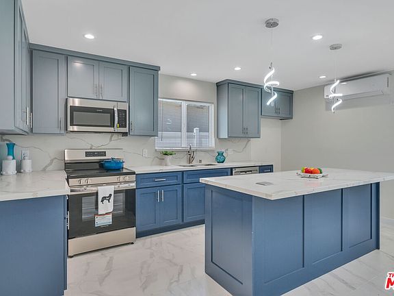 3rd image of 5128 W 133rd St