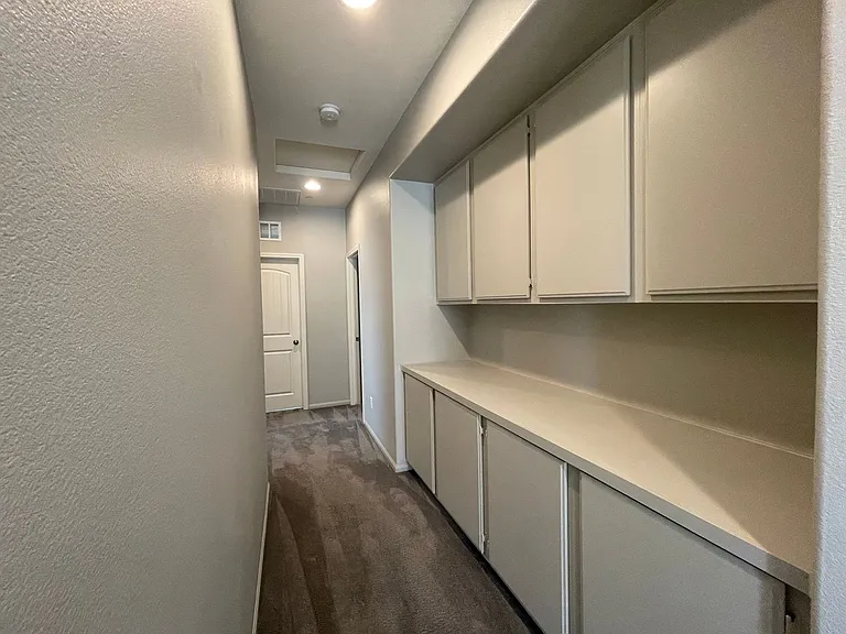 1591 Stow Grove Ave — Photo 25