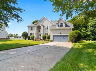 5207 Bartons Creek Ct, Suffolk, VA 23435