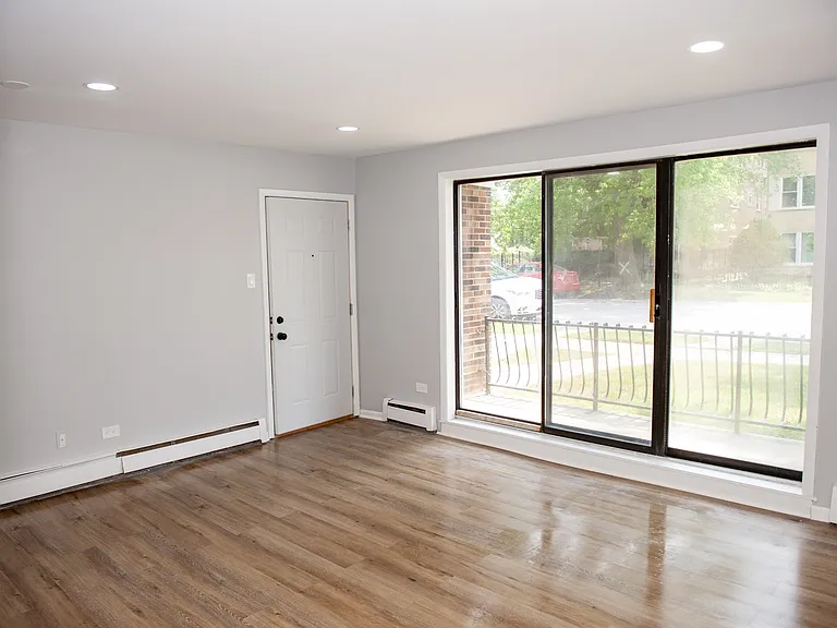 101 Oglesby Ave #1W — Photo 6