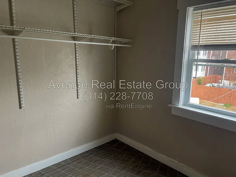 5067 Chippewa St #2F — Photo 9