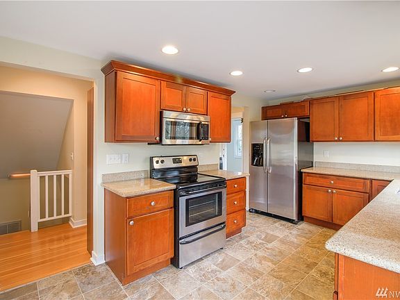 Another view of the kitchen. 