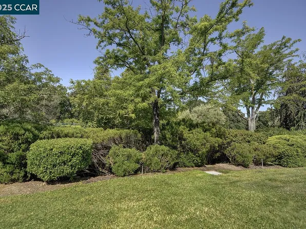 2607 Saklan Indian Dr APT 2, Walnut Creek, CA 94595