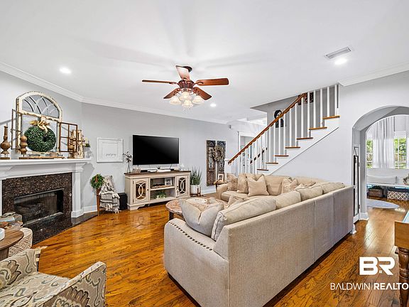 5th image of 10827 Elysian Cir