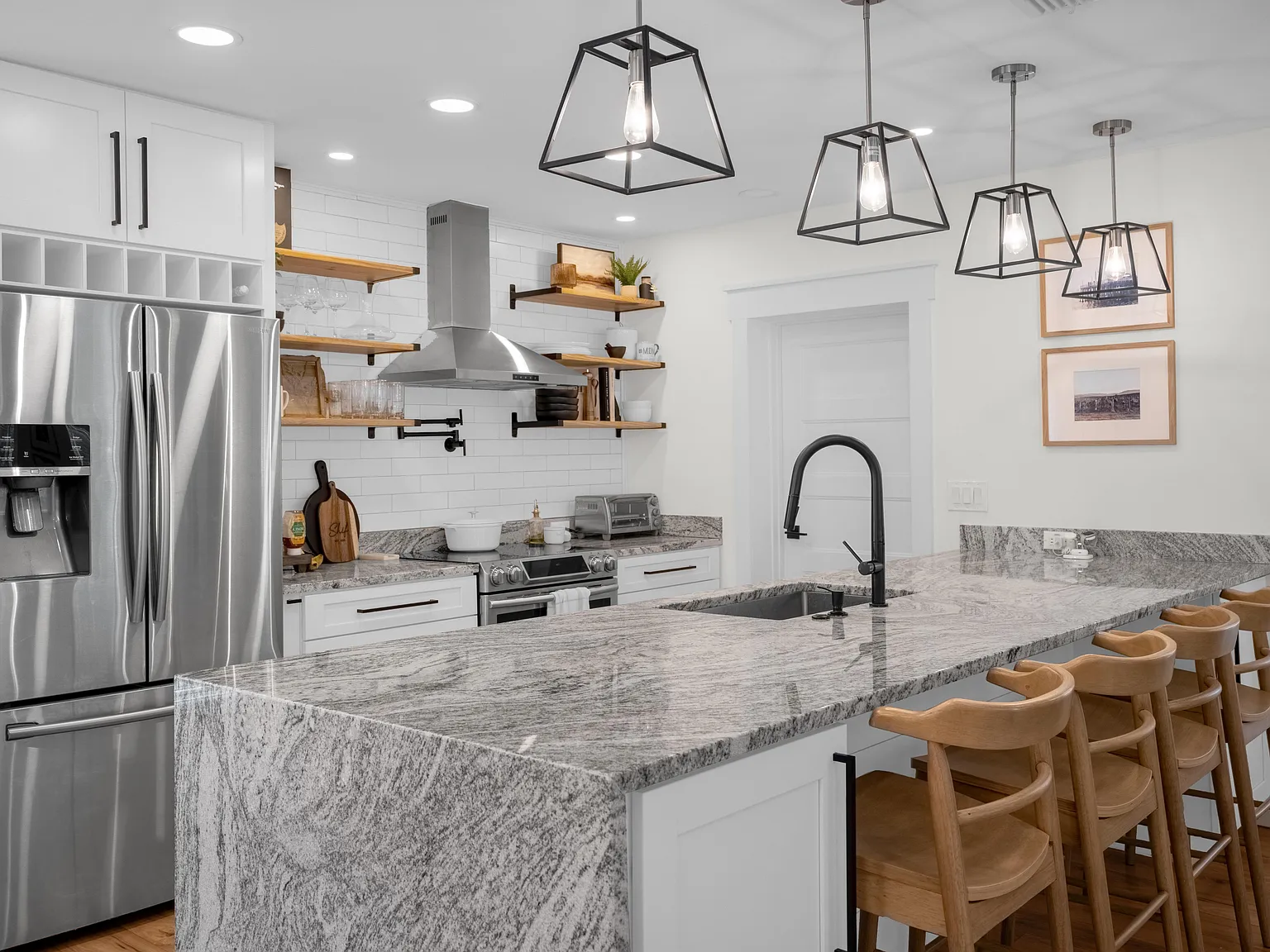 2 bed, 1240 sqft, $3,250 — Photo 3