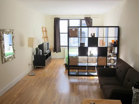 Rented by Chartwell Forest Hills Realty | media 1