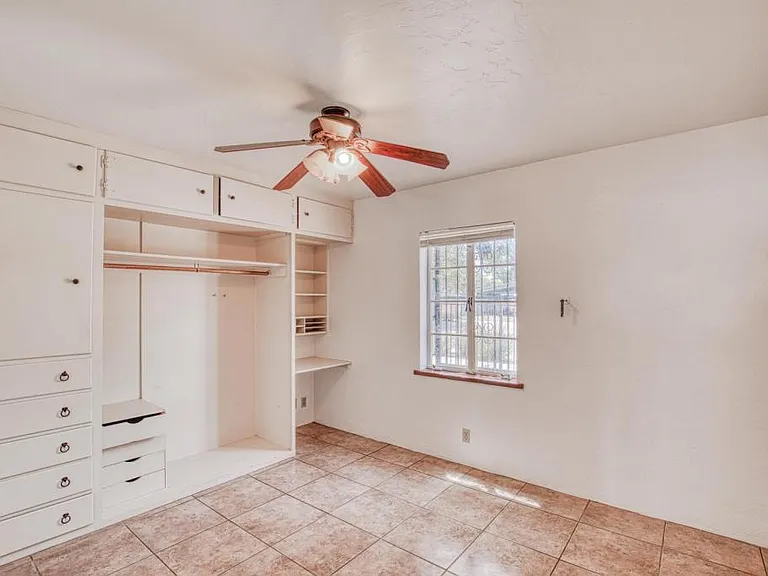 1304 E Linden St #1 — Photo 40
