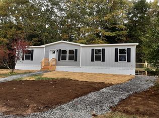 615 Wiscasset Rd, Whitefield, ME 04353