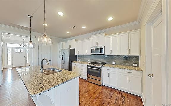 5th image of 760 Waterscape Ct