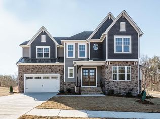 101 Banyan Creek Pl, Apex, NC 27539