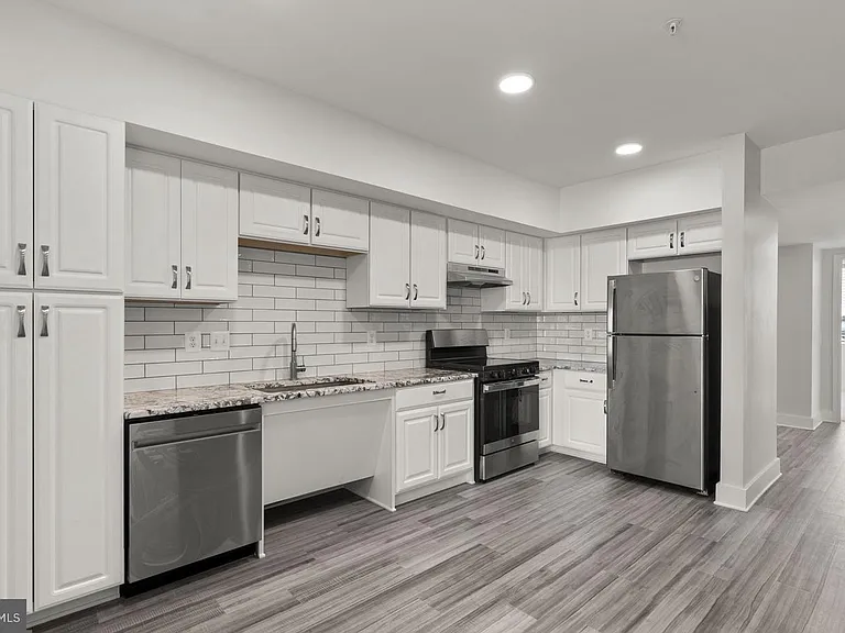 19520 Village Walk Dr #3-101 — Photo 4