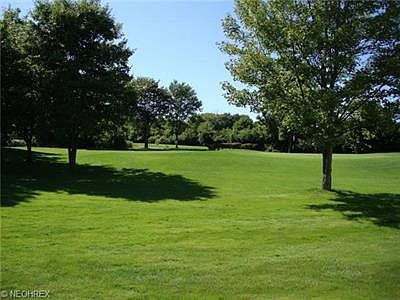 3rd image of 395 Vista Cir