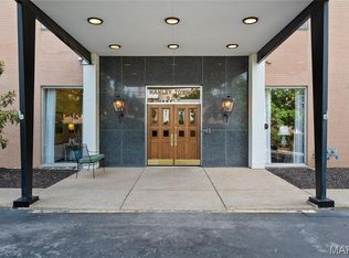 900 S Hanley Rd APT 6E, Saint Louis, MO