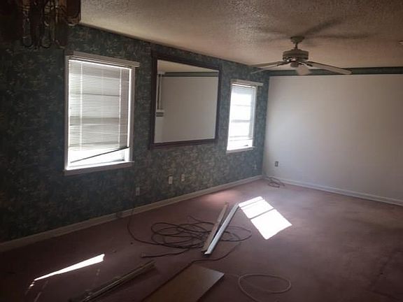 2nd image of 441 Brookmeade Dr