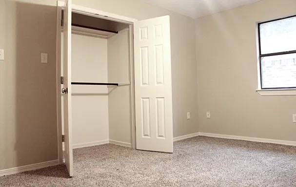 2 bed, 950 sqft, $995 — Photo 4
