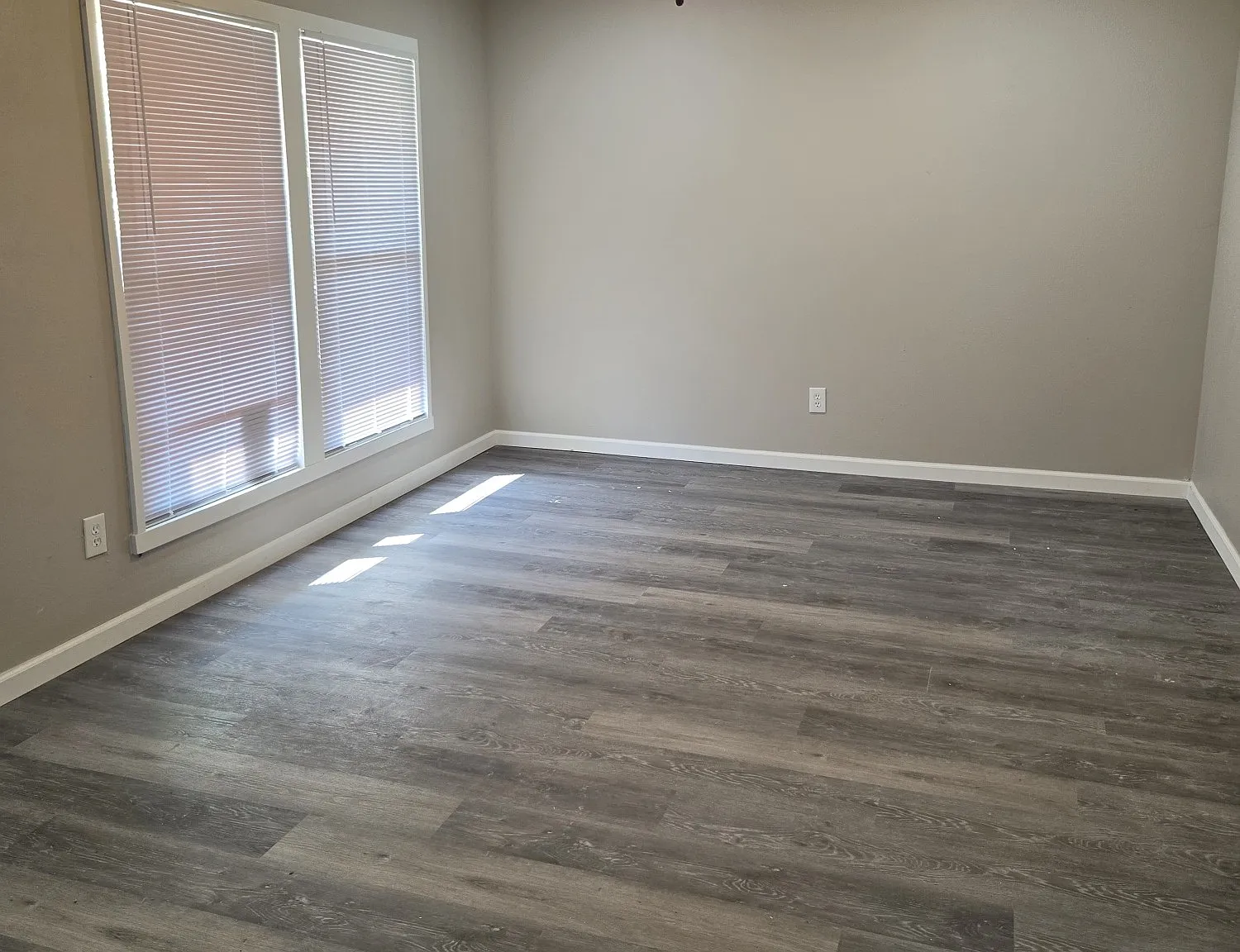 4 bed, 1105 sqft, $1,400 — Photo 4