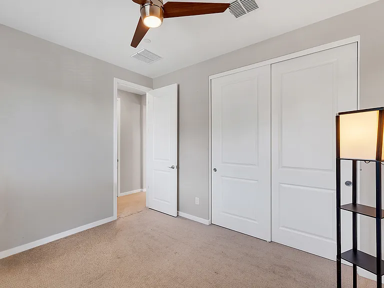 14027 W Desert Flower Dr — Photo 10