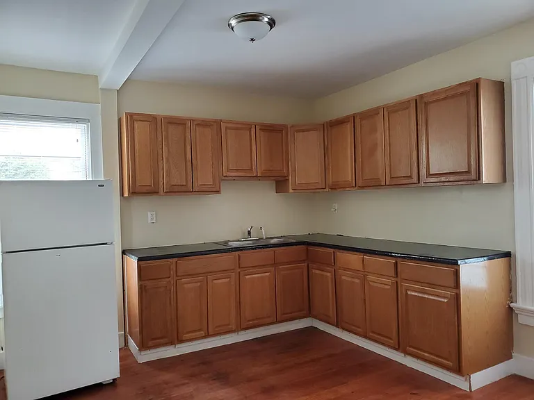 81 Sherman Ave #2 — Photo 9