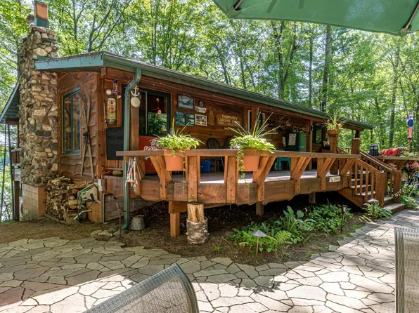 6470 S Bluebird Rd, Lake Tomahawk, WI 54539