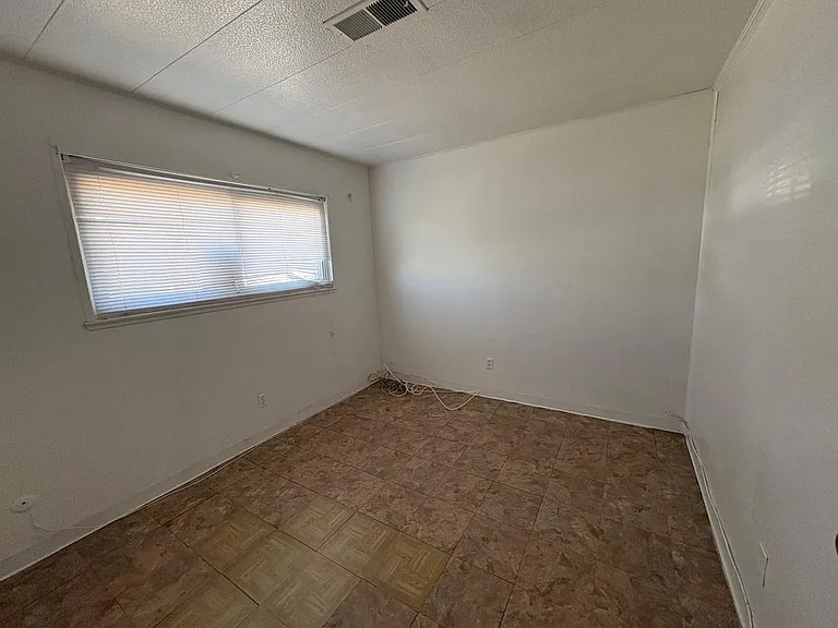 337 W Hamilton Ave — Photo 7