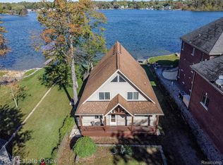 782 Appalachi St, Commerce Township, MI 48390