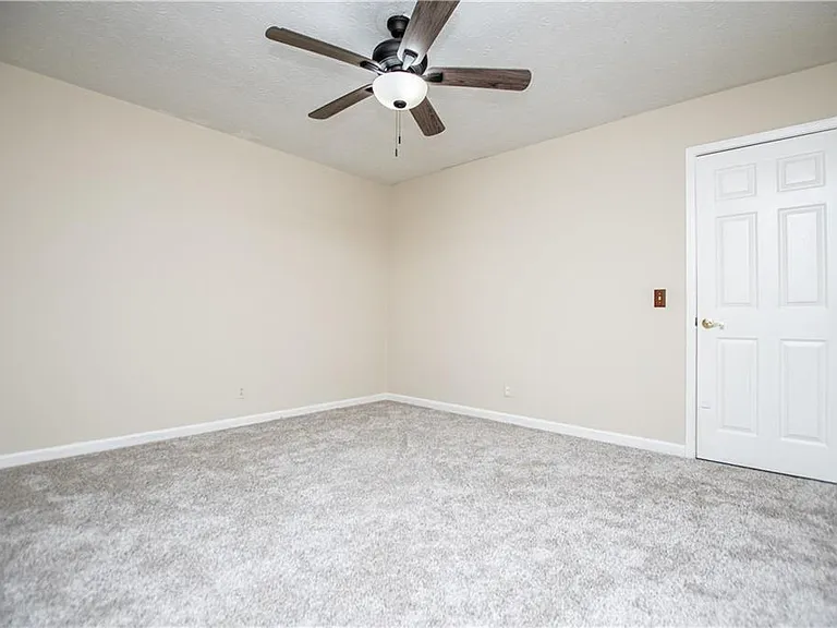 1499 Stonington Ct — Photo 39