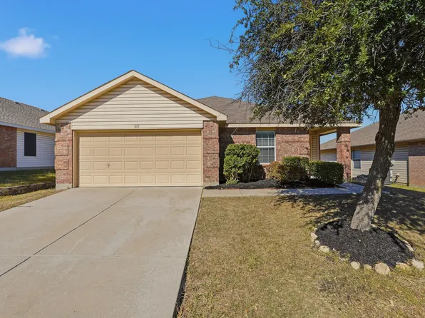 812 Poncho Ln, Fort Worth, TX 76114