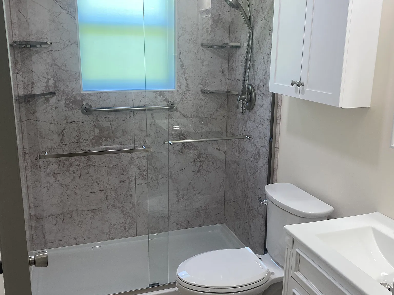 272 Lisa Ln — Photo 3
