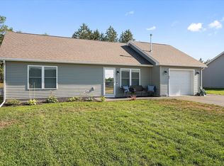 45 Stearns Farm Rd, Hampden, ME 04444