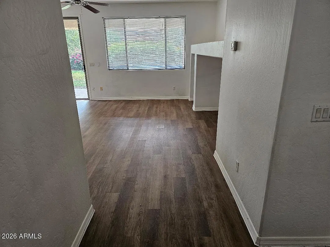 2 bed, 2.0 bath, 1579 sqft, $2,100 — Photo 3
